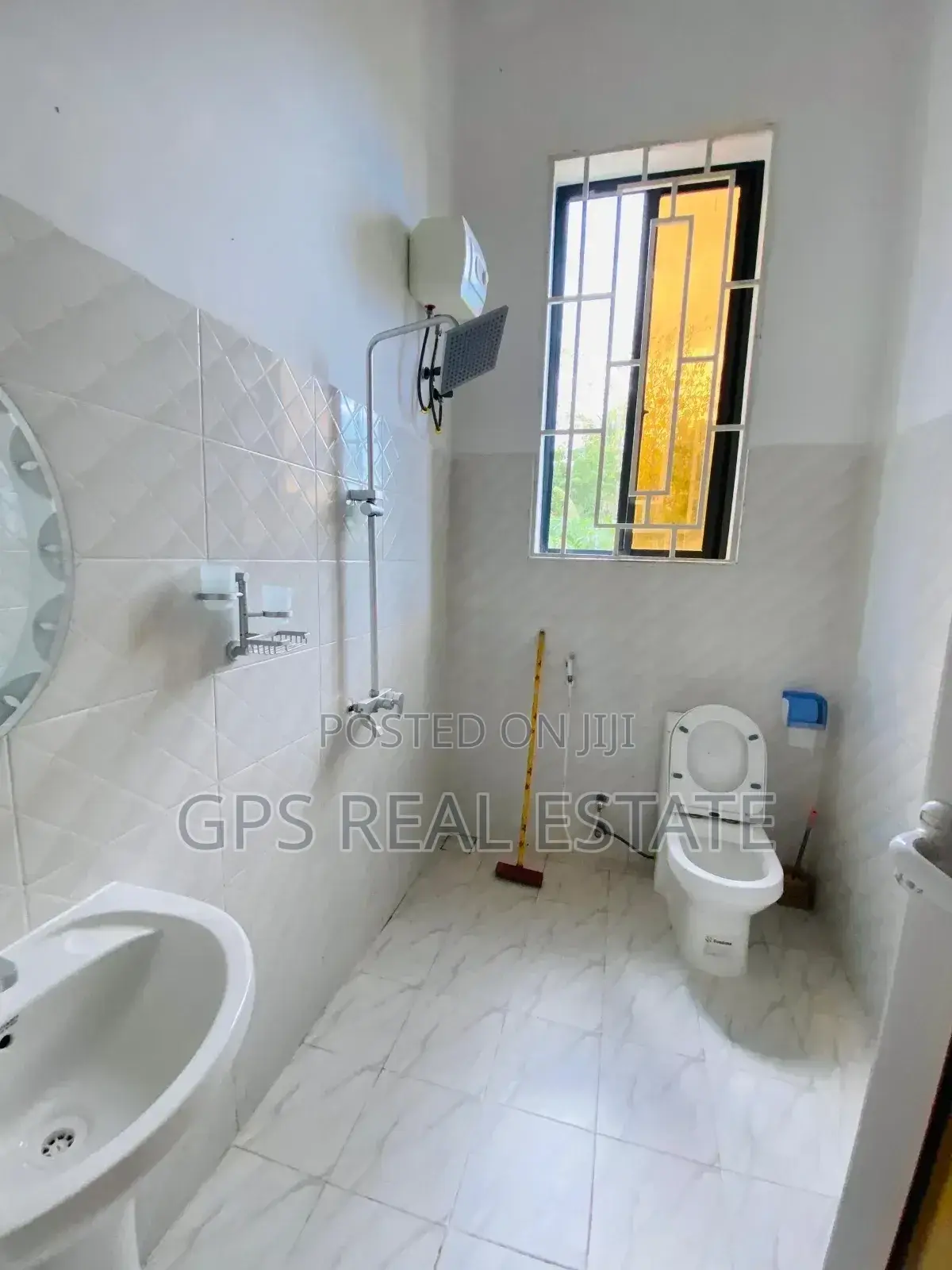 10bdrm House in Geza Ulole Beach, Kigamboni for sale in Kigamboni