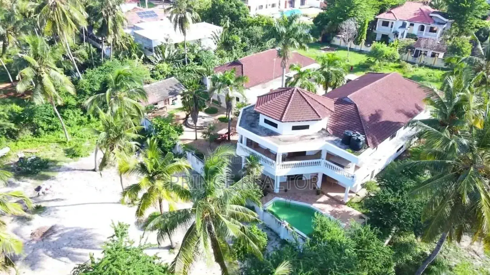 8bdrm House in Mbezi Beach, Kinondoni for sale in Kinondoni