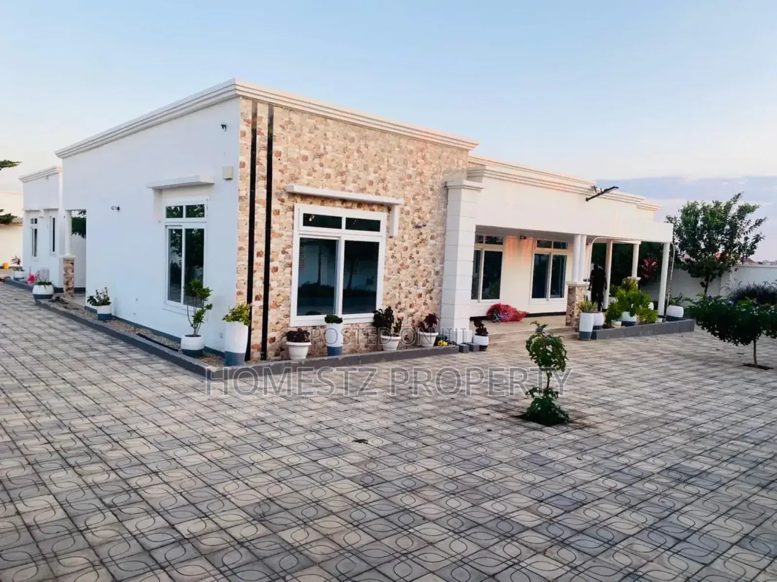 Furnished 5bdrm House in Lyumbi Dodoma for sale in Dodoma Rural