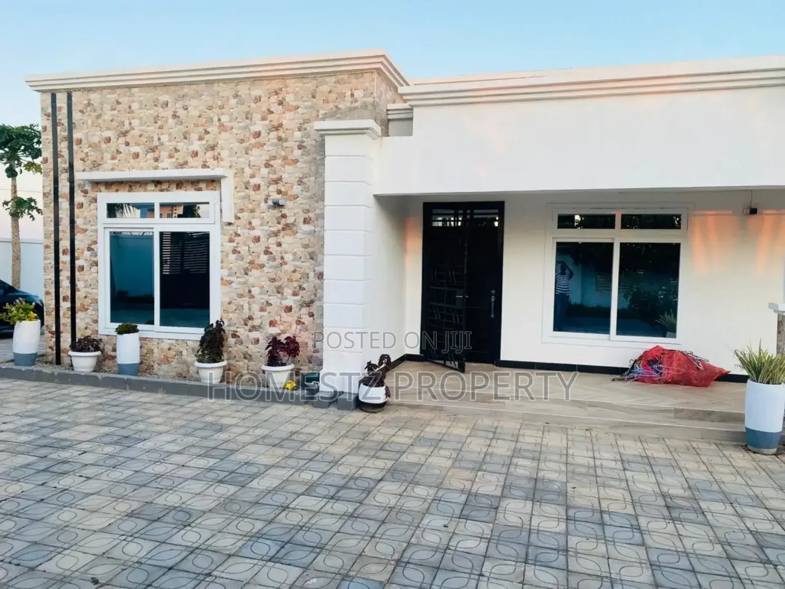 Furnished 5bdrm House in Lyumbi Dodoma for sale in Dodoma Rural