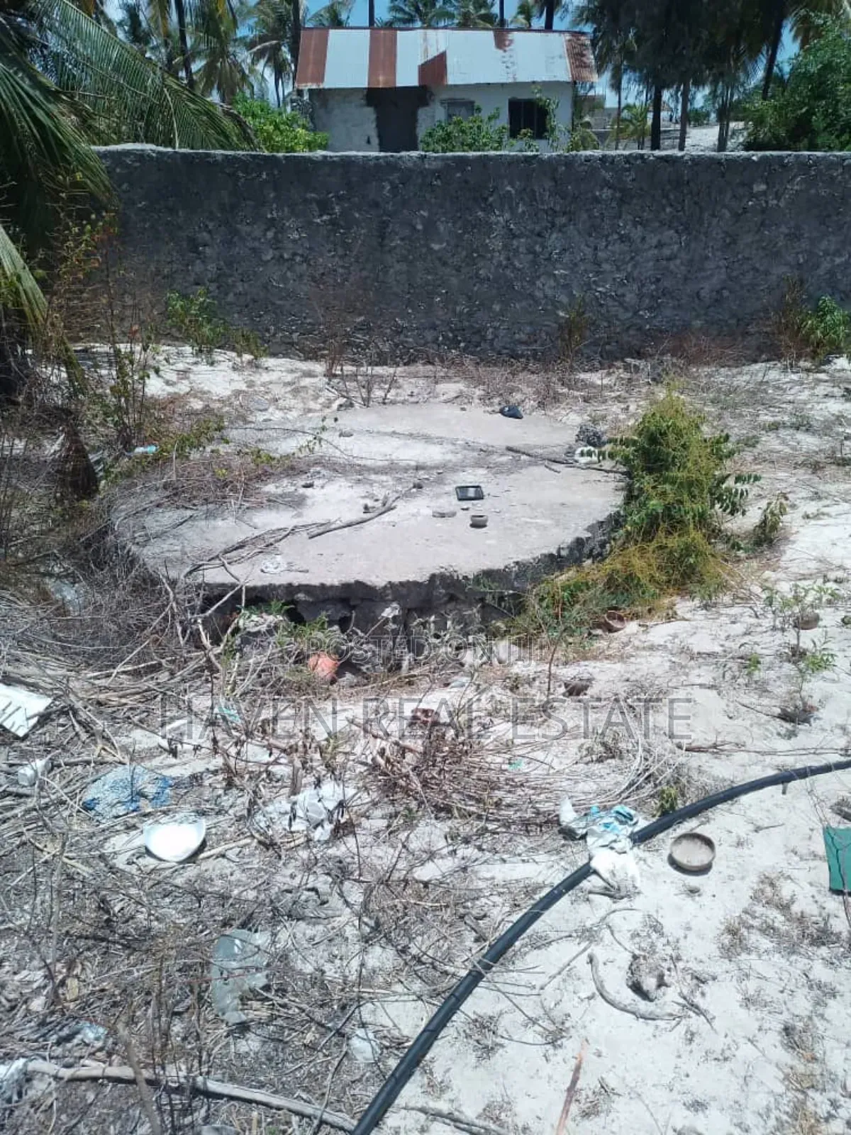 Second Beach Plot for Sale at Zanzibar in Unguja North
