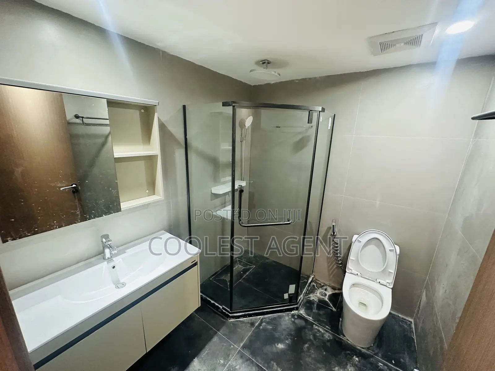 Furnished 1bdrm Duplex in Coolest Estate, Oyster Bay for rent in Oyster Bay