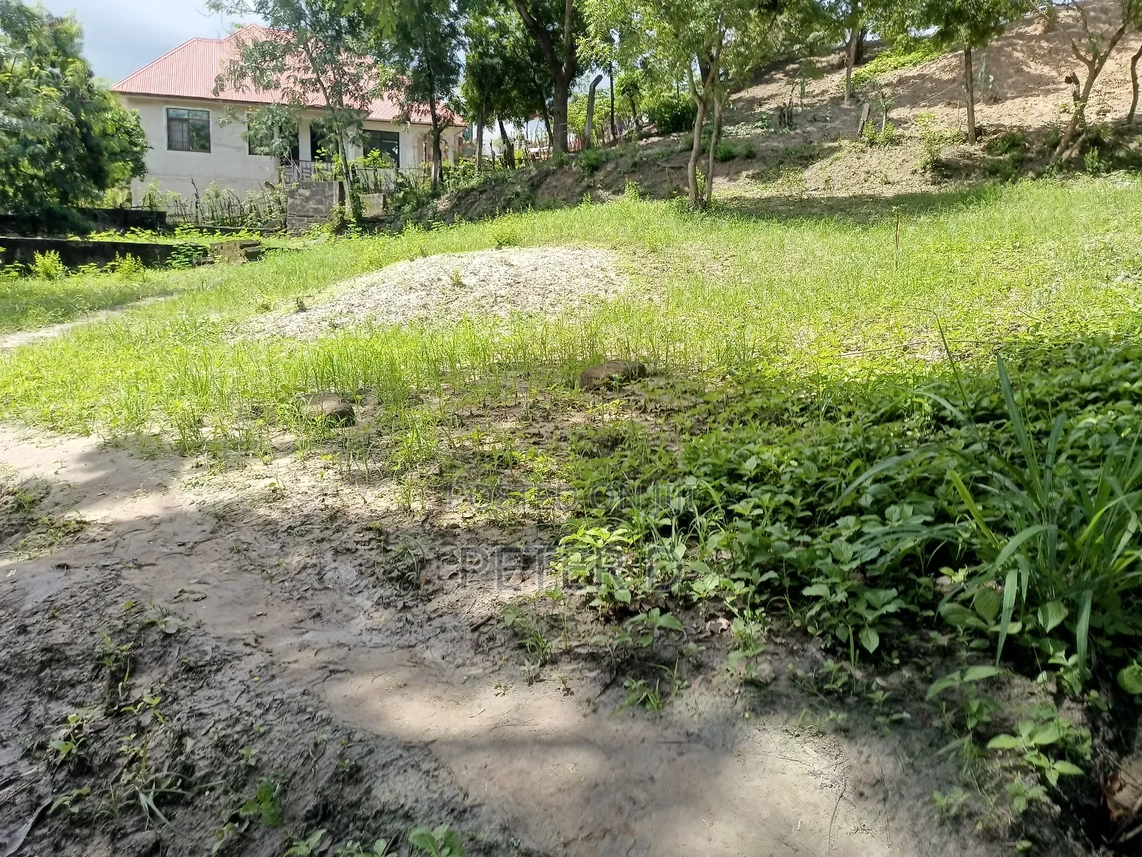 Kiwanja Kimara Korogwe Karibu Na Lami in Kimara