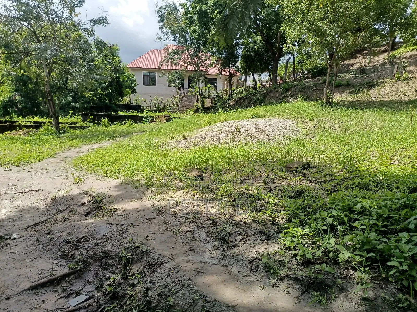 Kiwanja Kimara Korogwe Karibu Na Lami in Kimara