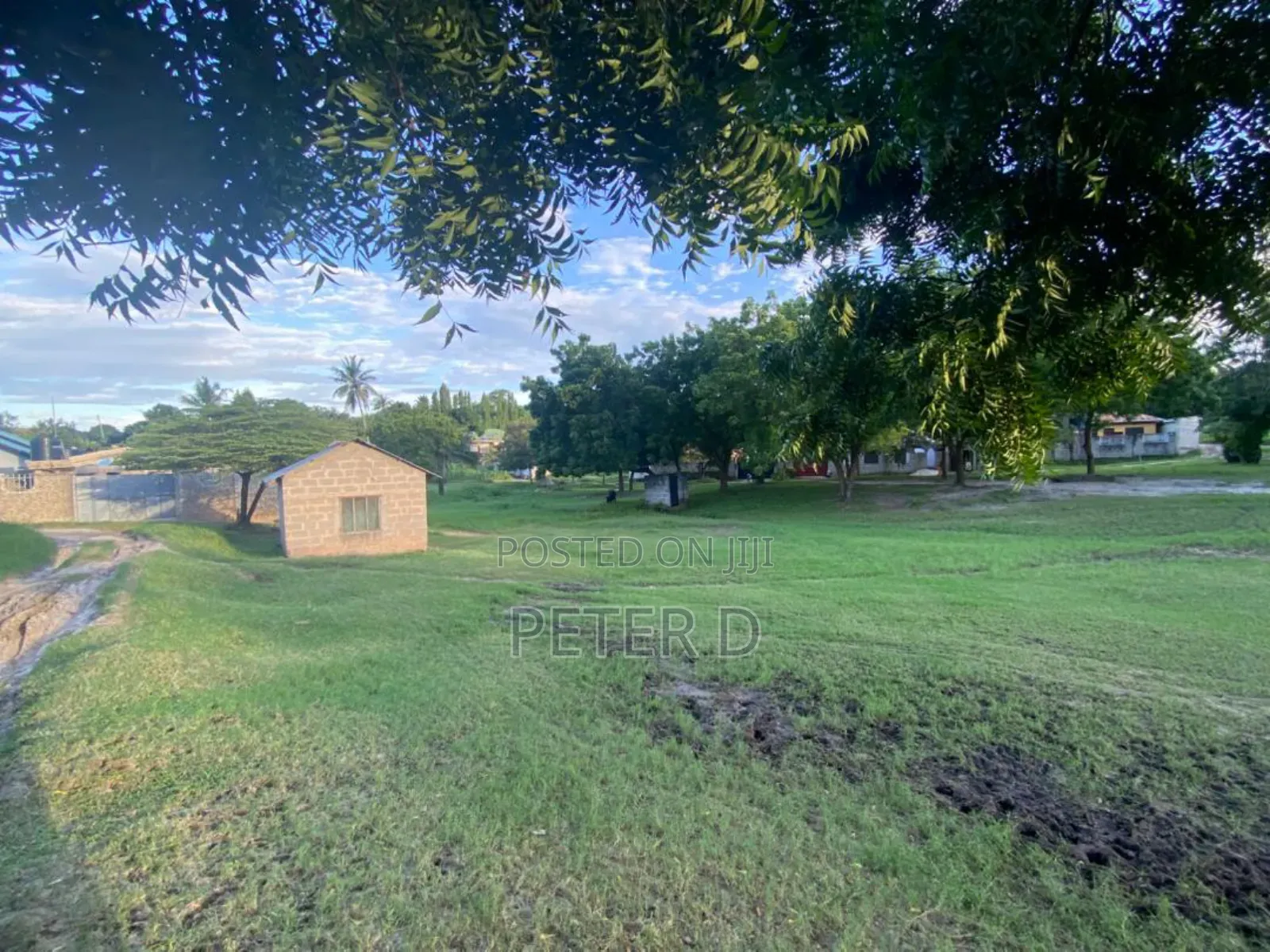 Viwanja SQM 1,117 Kimara Temboni in Tabata
