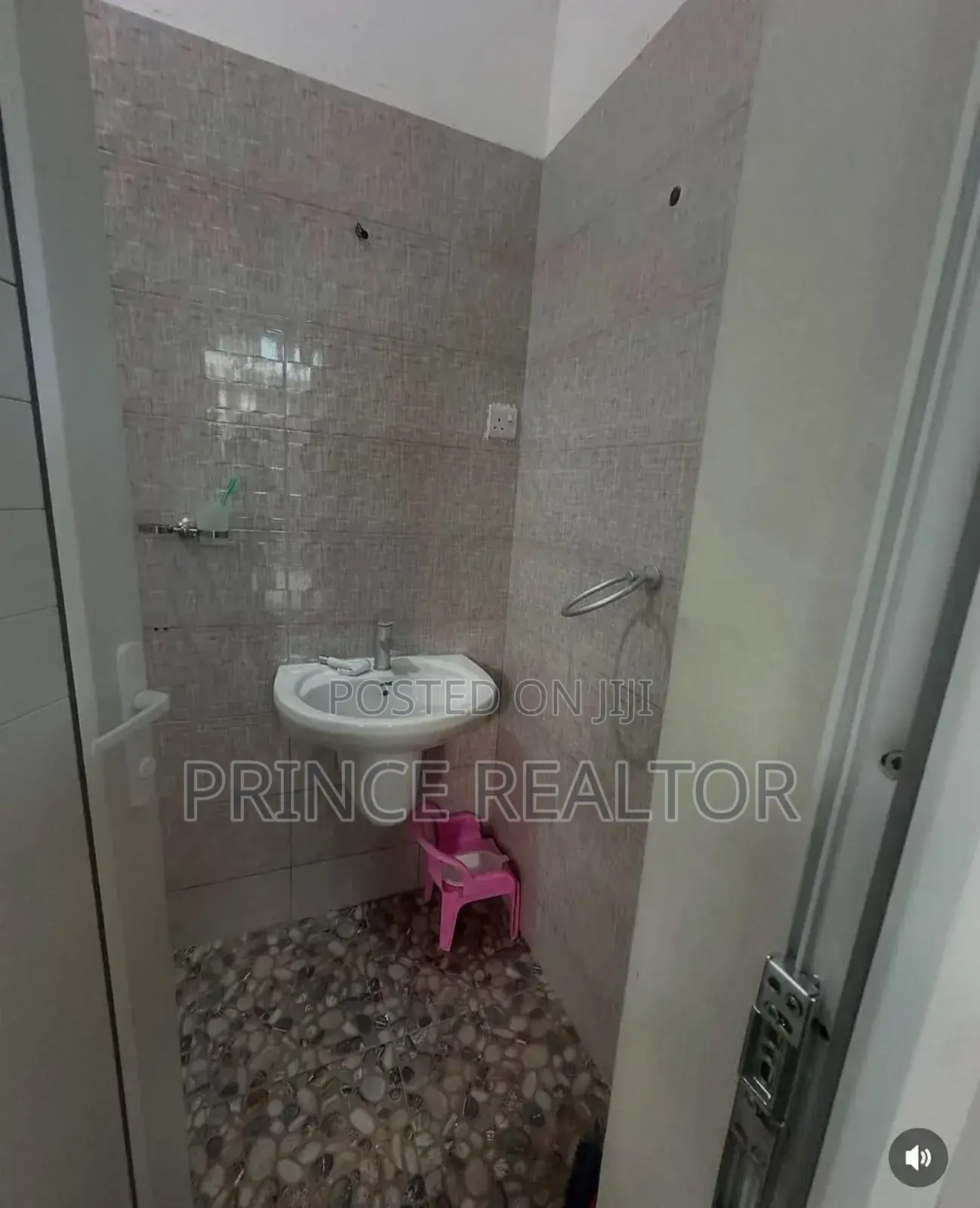 4bdrm House in Bunju A Shule, Kinondoni for sale in Kinondoni