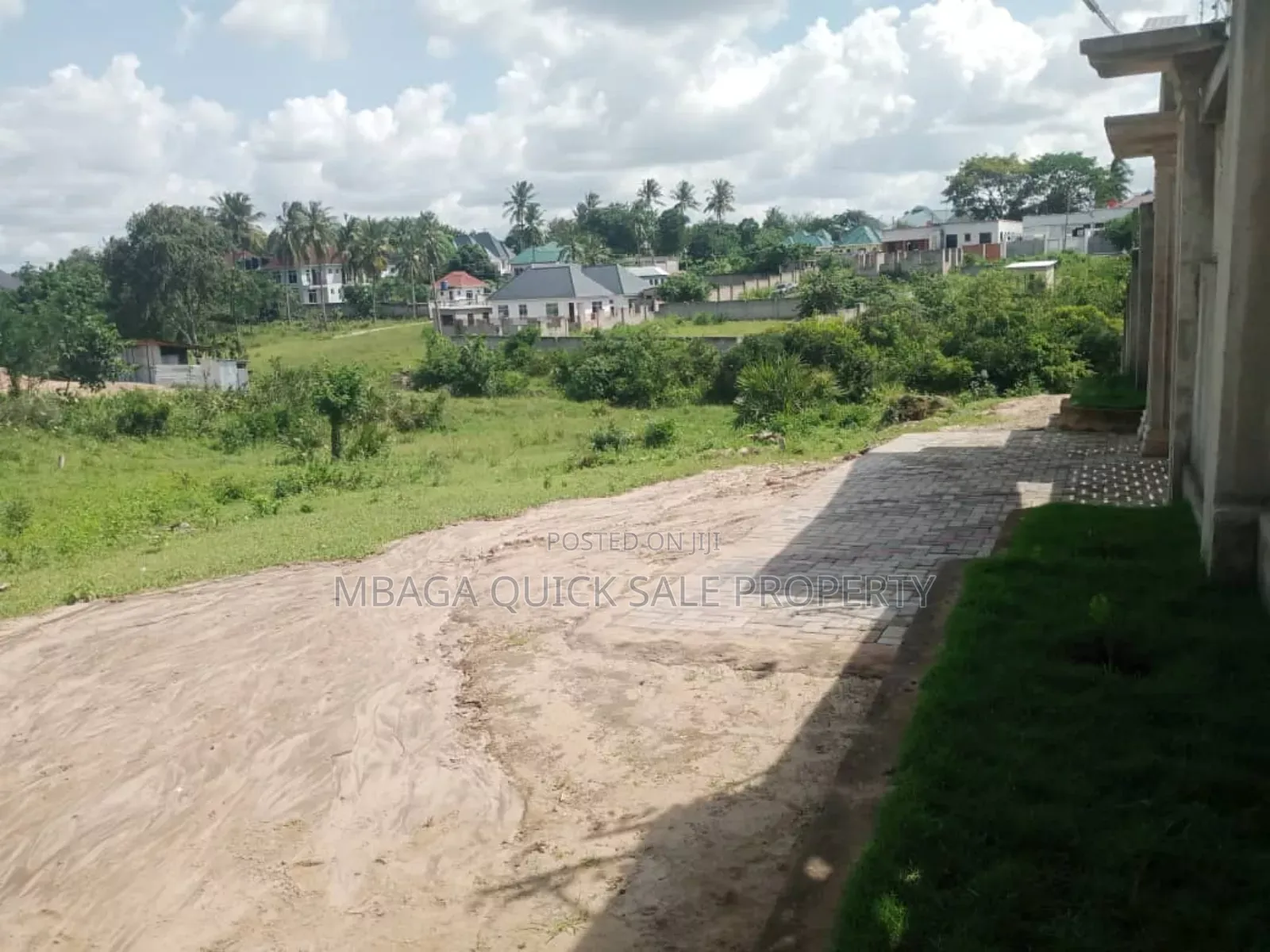 Viwanja Viwili Inauzwa Eneo Moja Madale in Goba