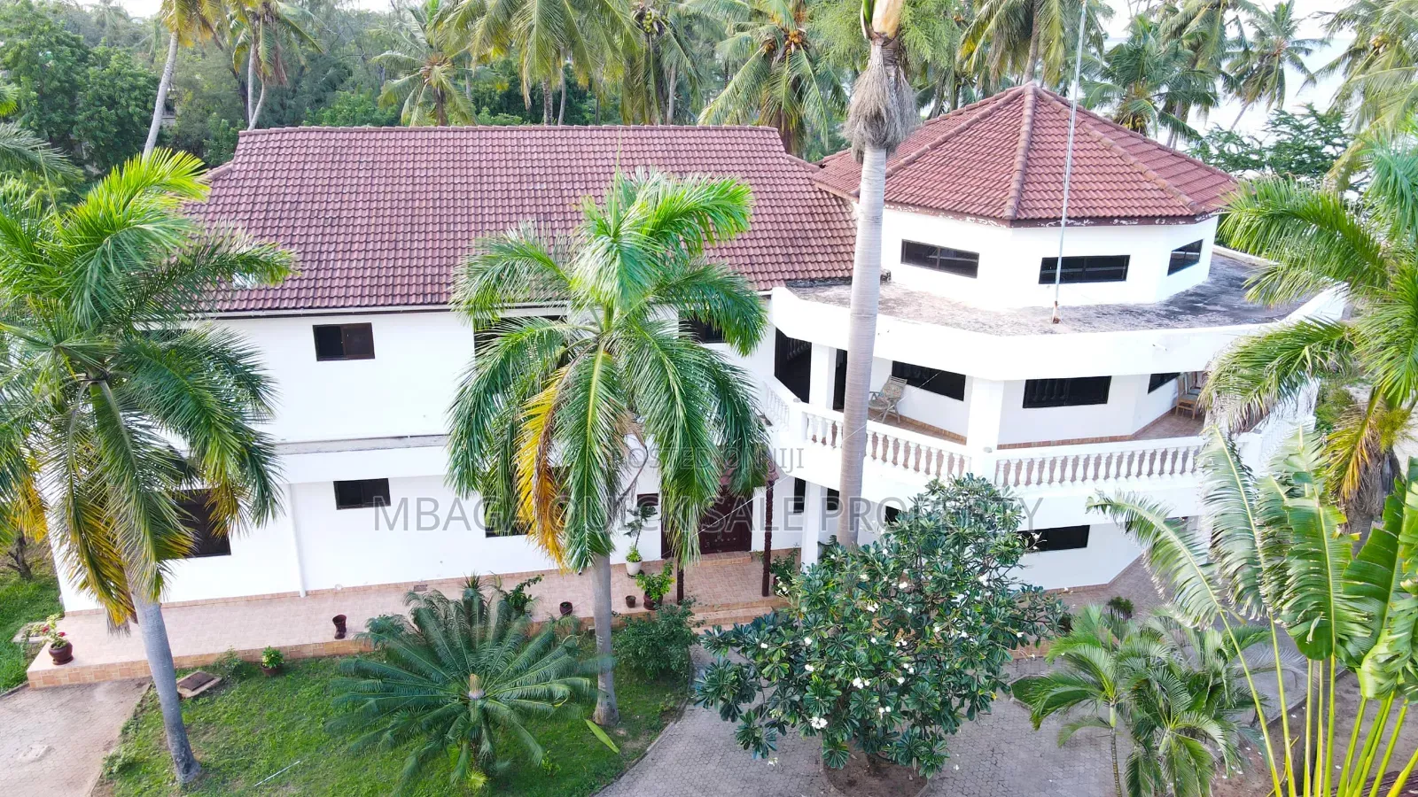 8bdrm House in Mbezi Beach Kidimbwi for sale in Mbezi Beach