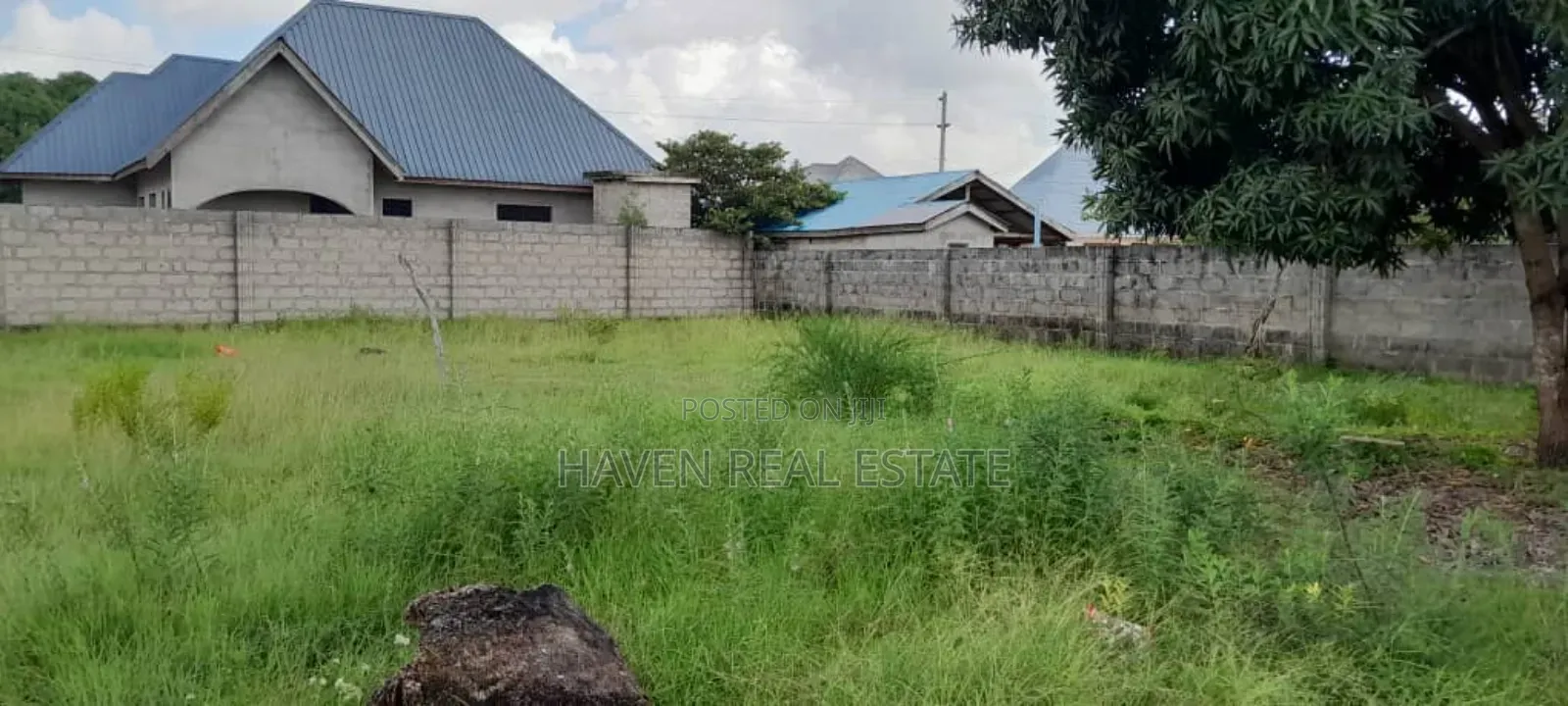 Kiwanja Kinauzwa Kigamboni in Kigamboni