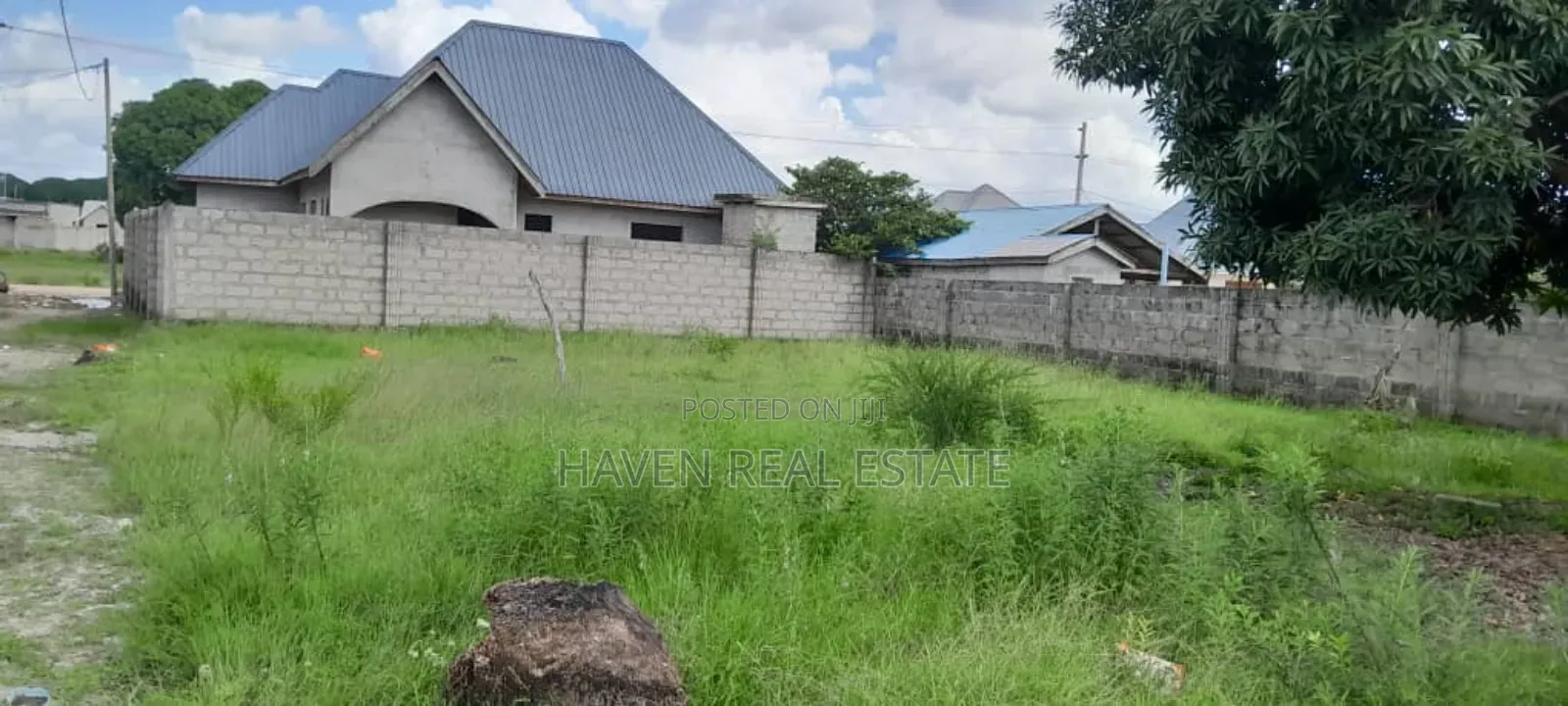 Kiwanja Kinauzwa Kigamboni in Kigamboni
