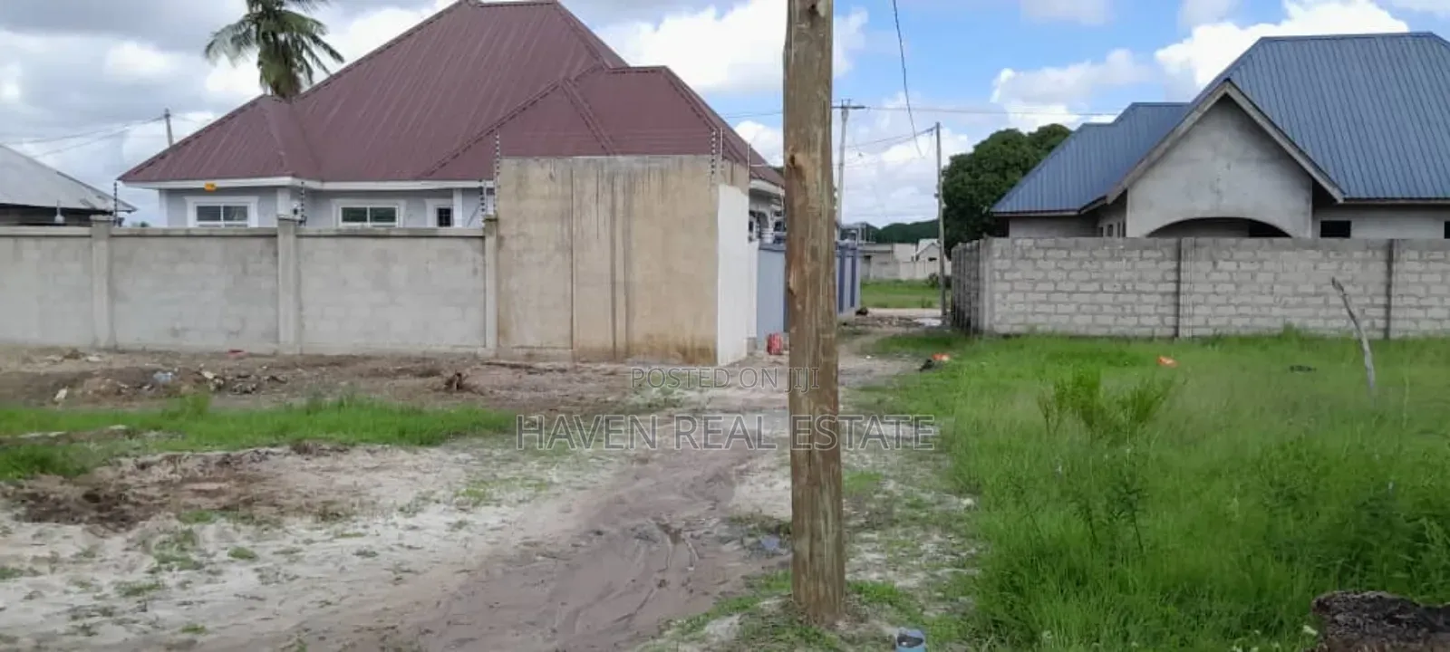 Kiwanja Kinauzwa Kigamboni in Kigamboni