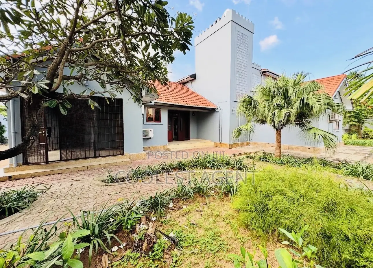 6bdrm Mansion in Coolest Estate for rent in Ada Estate