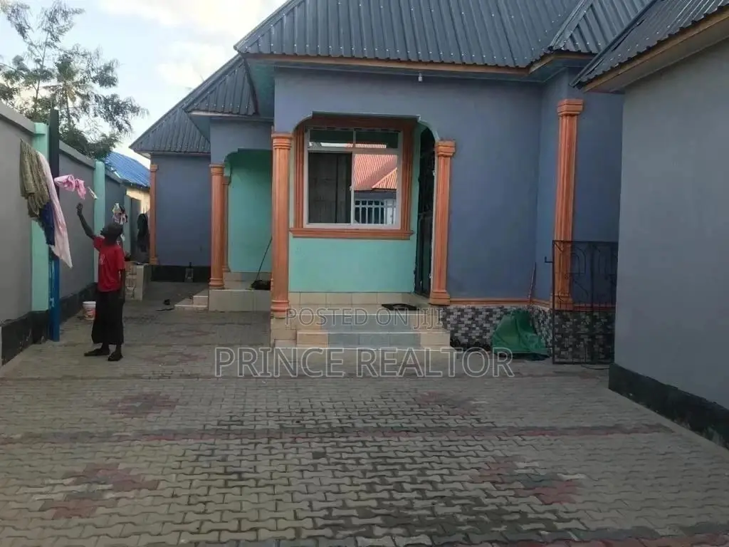 House For Sale in Chamazi