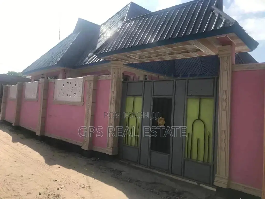 House For Sale in Chamazi