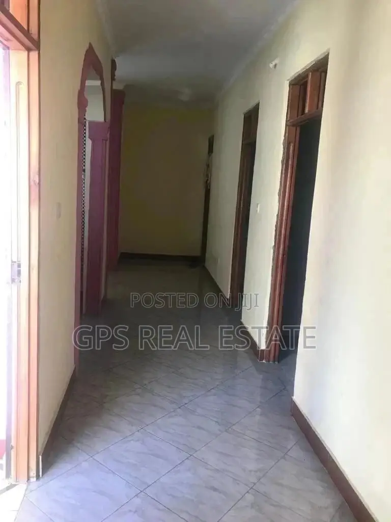 House For Sale in Chamazi