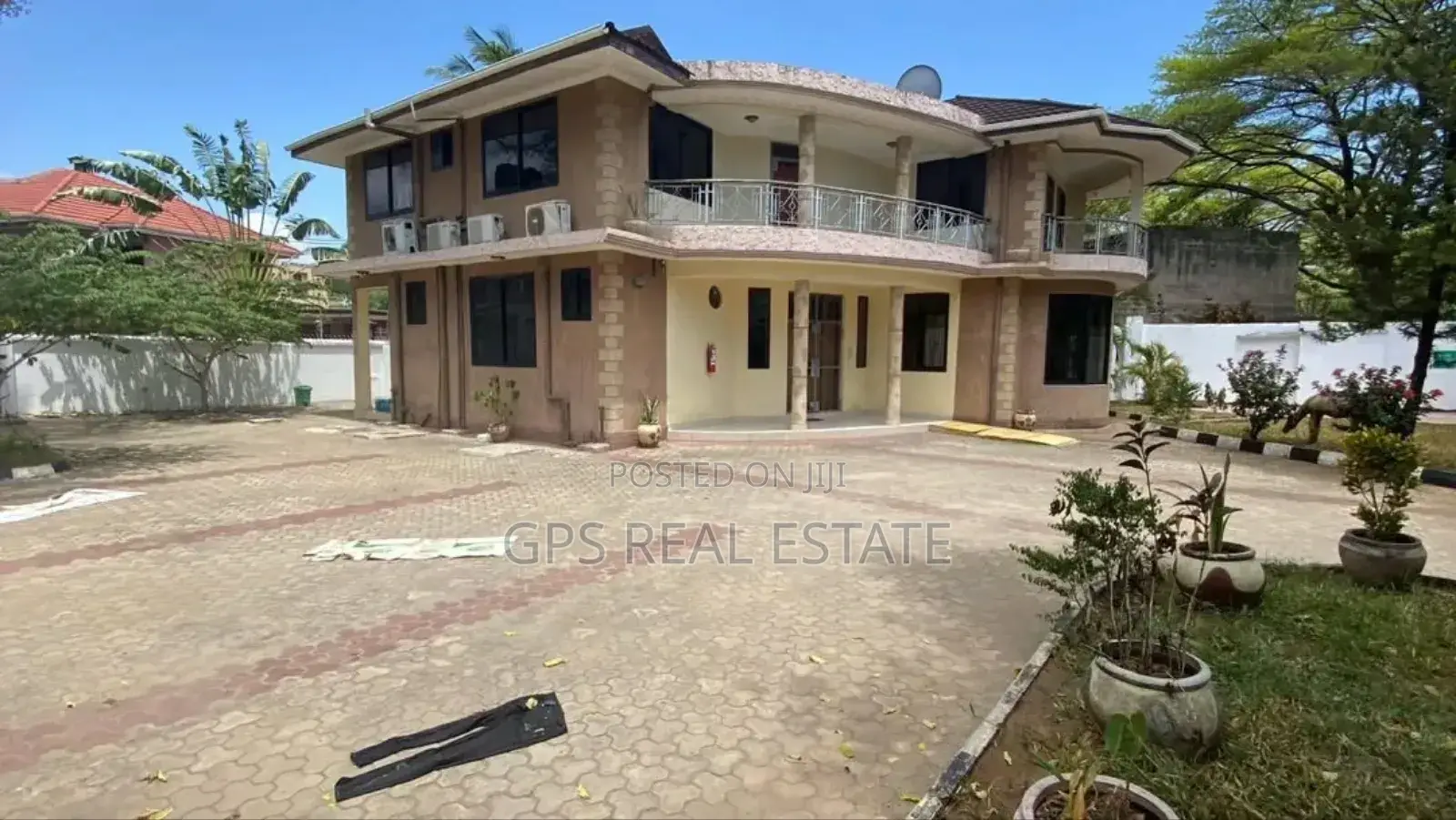 5bdrm House in Mikocheni A ,, Kinondoni for sale in Kinondoni