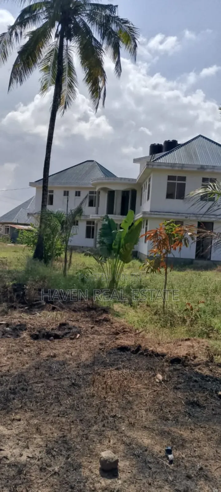20bdrm House in Mbezi for sale in Mbezi
