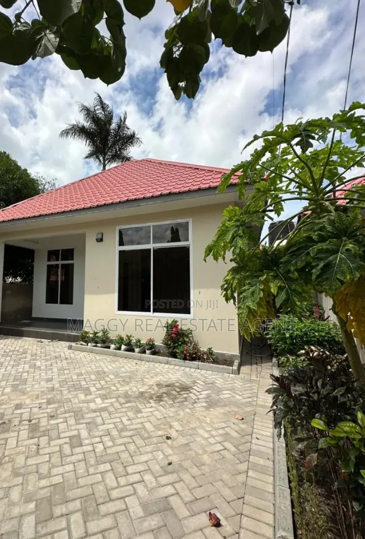 3bdrm House in Ununio, Kunduchi for rent in Kunduchi