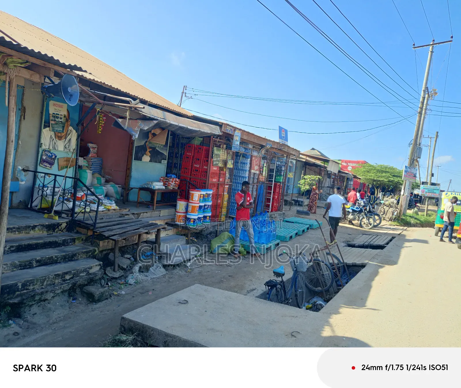 Fremu 35 Na Ukumbi Zinauzwa Ukonga Moshibar. in Ukonga