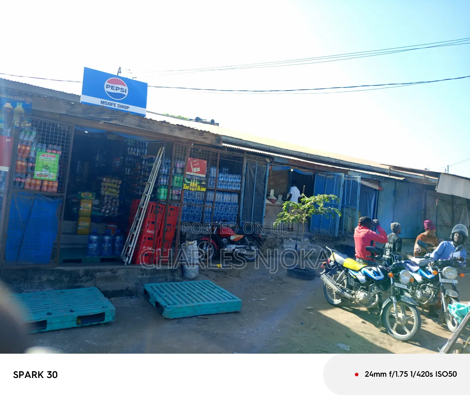 Fremu 35 Na Ukumbi Zinauzwa Ukonga Moshibar. in Ukonga