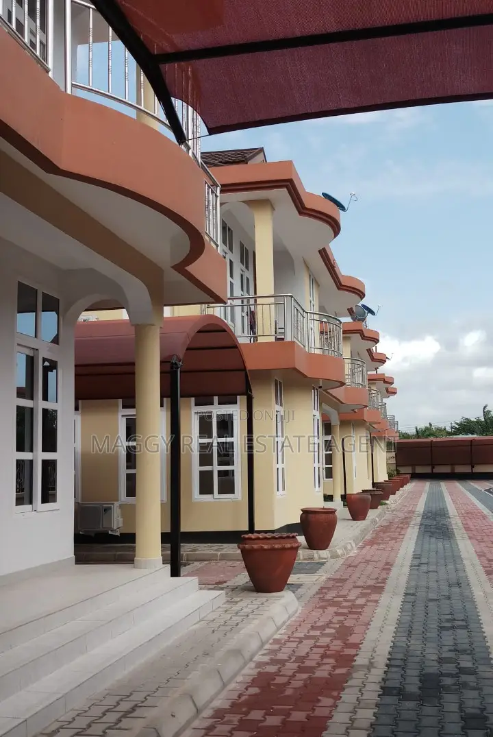 Furnished 4bdrm Villa in Mbezi Beach for rent in Mbezi Beach