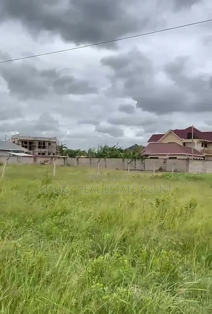 SQMTS 1100 Plot Mbweni JKT in Mbweni