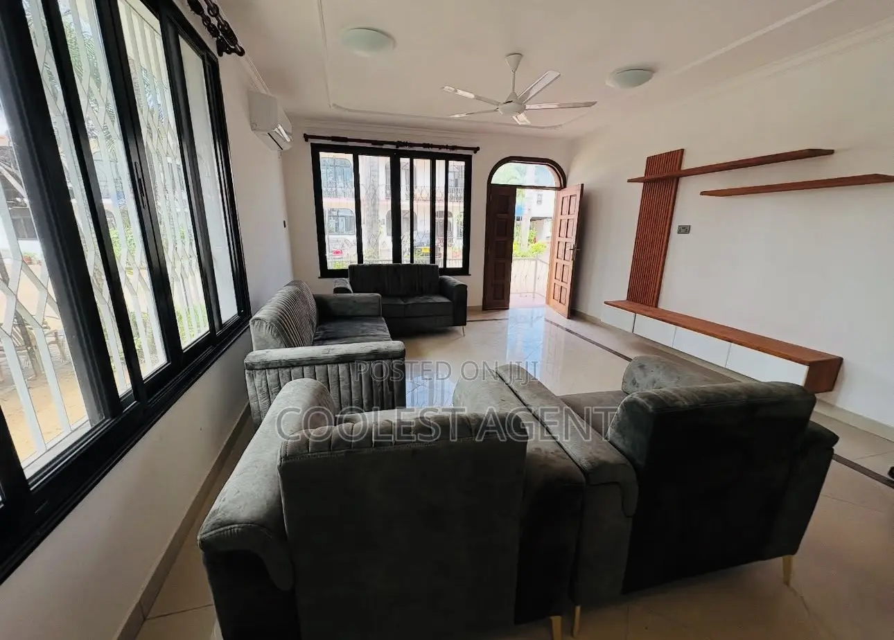 Furnished 4bdrm Villa in Coolest Estate for rent in Ada Estate