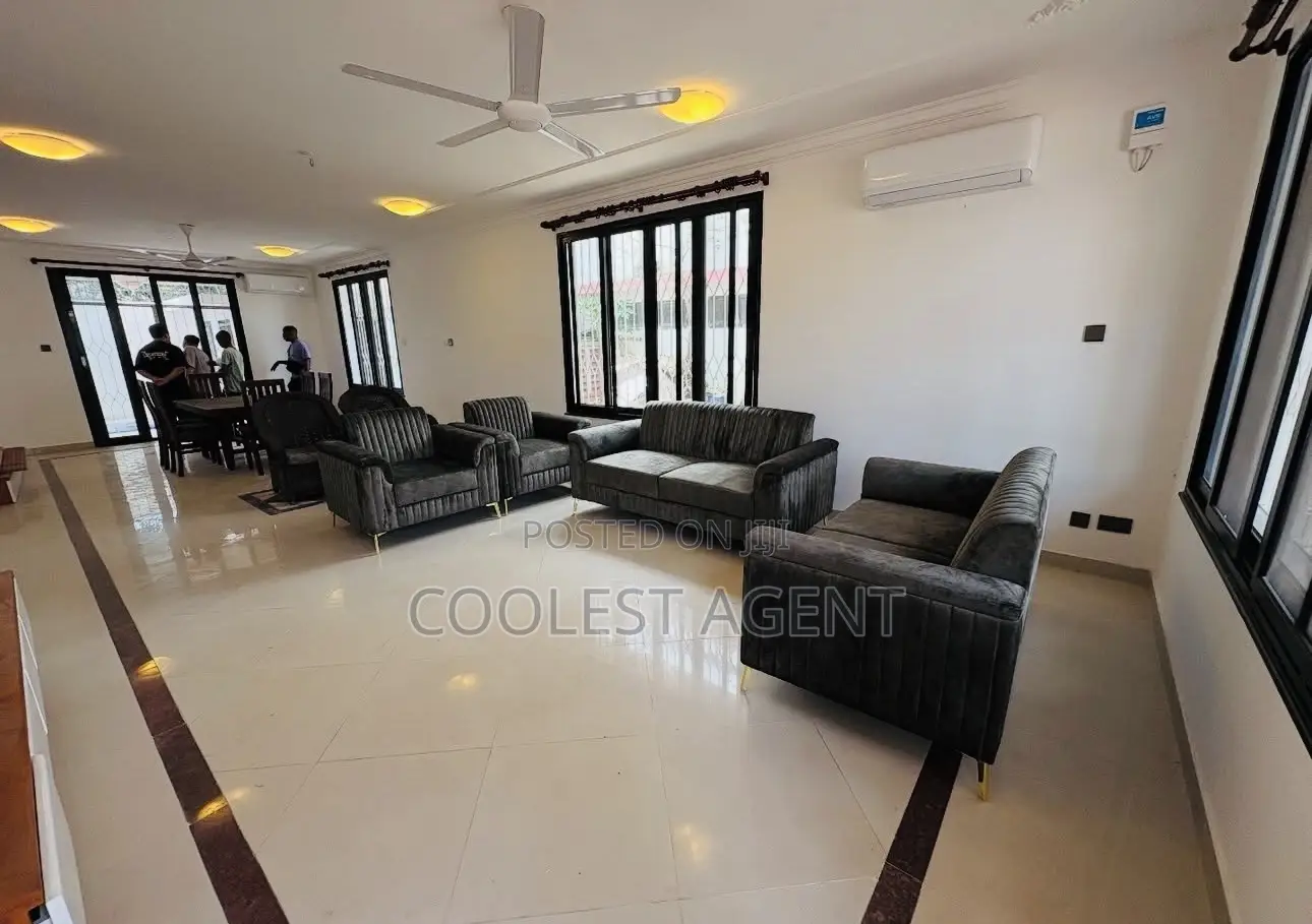 Furnished 4bdrm Villa in Coolest Estate for rent in Ada Estate