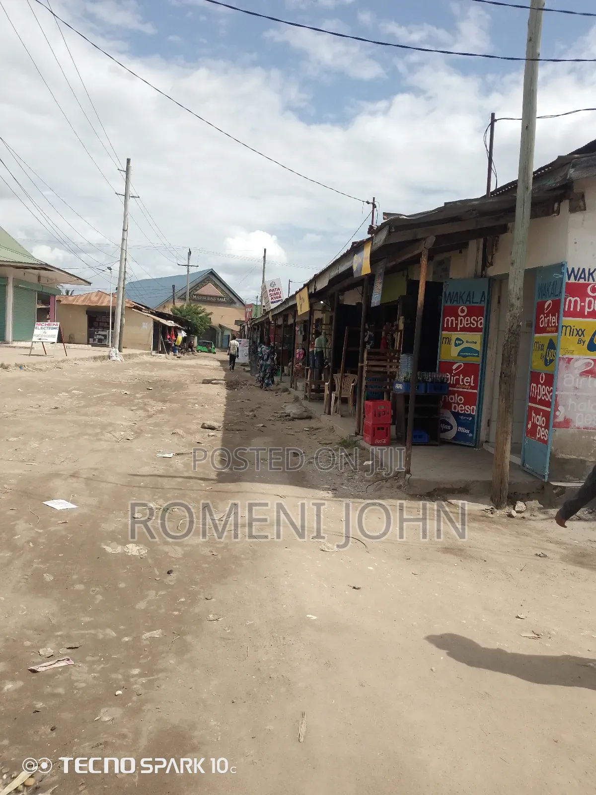 Fremu 35+Ukumbi Zinauzwa Bilion 4.5 Ukonga Moshibar Location in Ilala