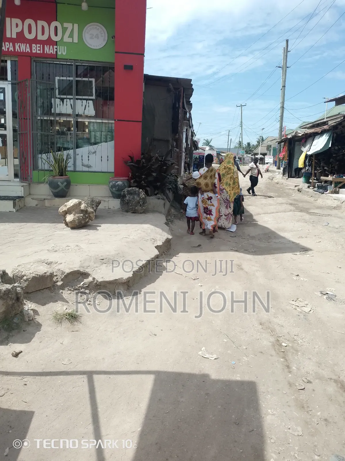 Fremu 35+Ukumbi Zinauzwa Bilion 4.5 Ukonga Moshibar Location in Ilala
