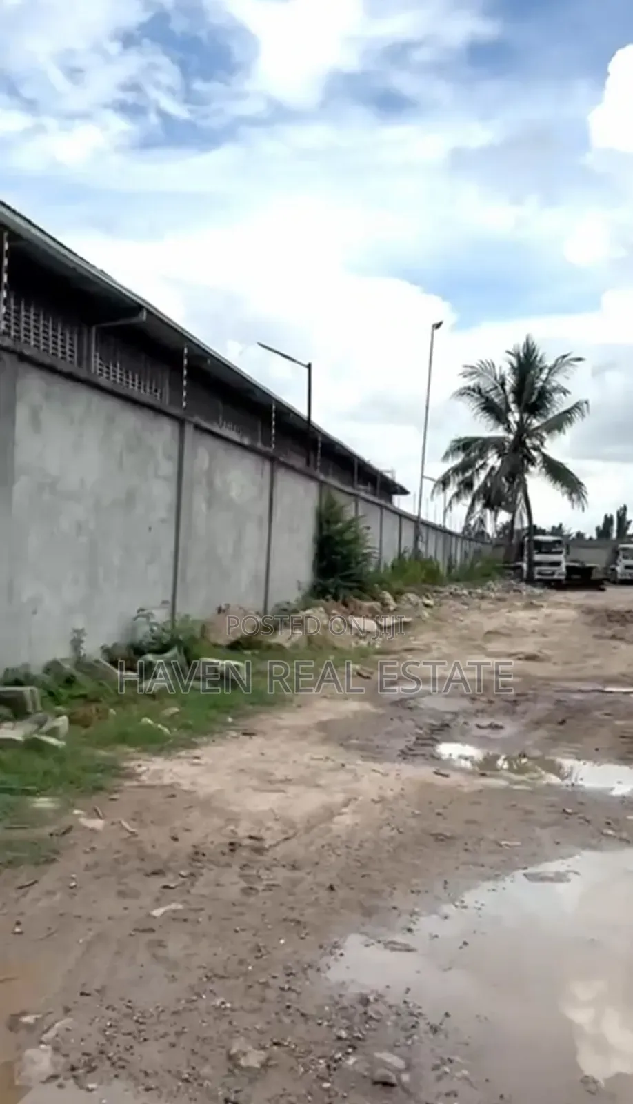 Yard Inauzwa Buguruni Mandela Road in Buguruni