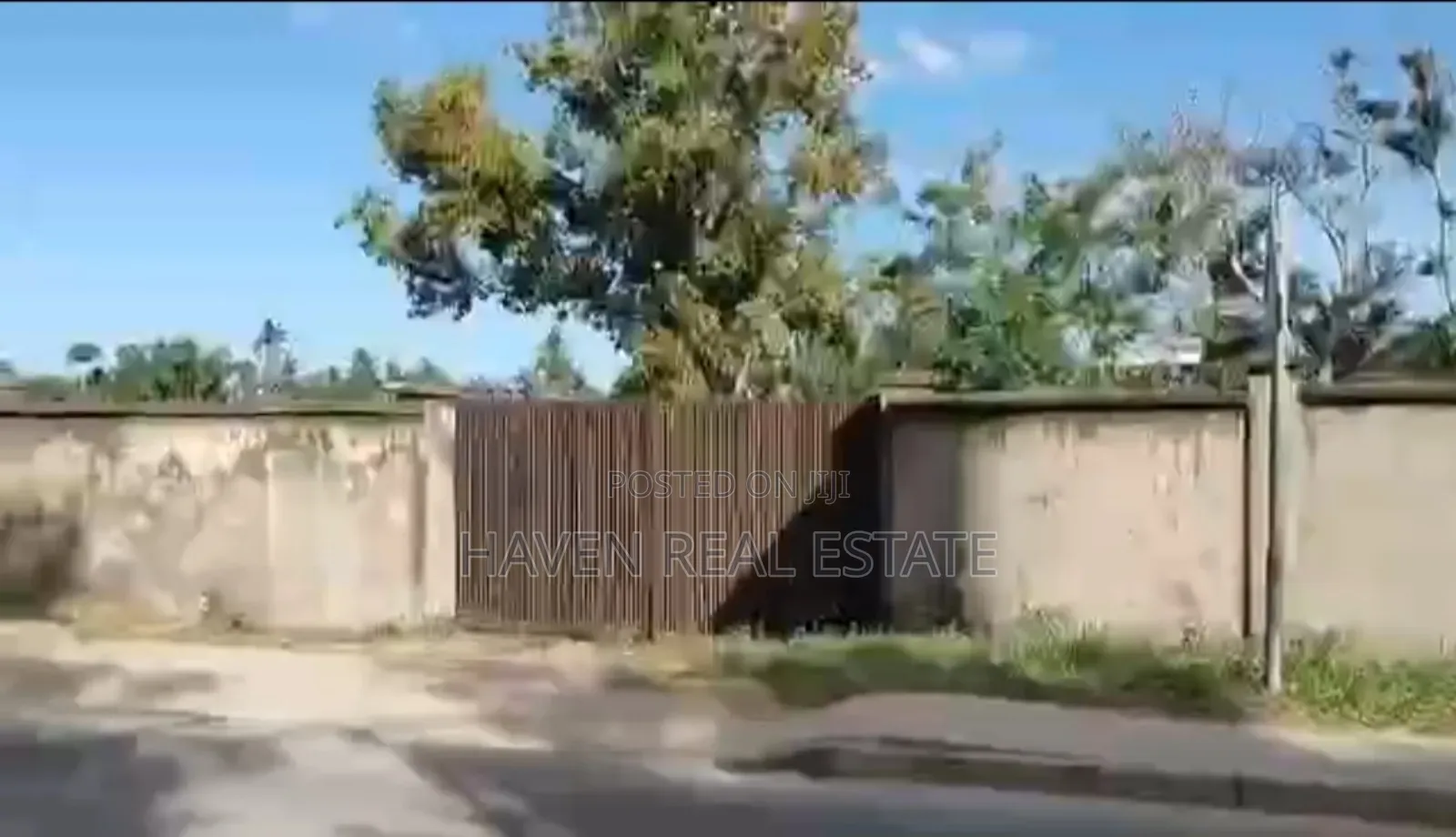 Yard Inauzwa Gongo La Mboto in Pugu