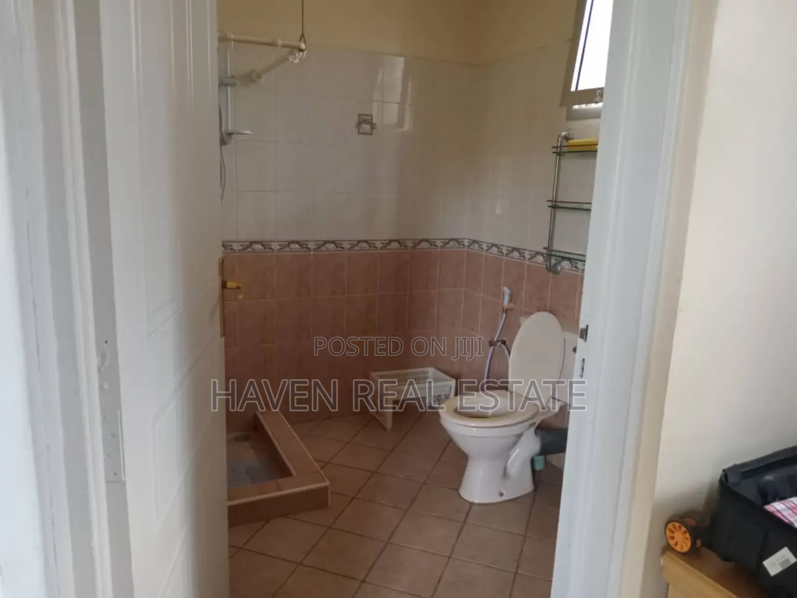 4bdrm House in Msasani for sale in Msasani