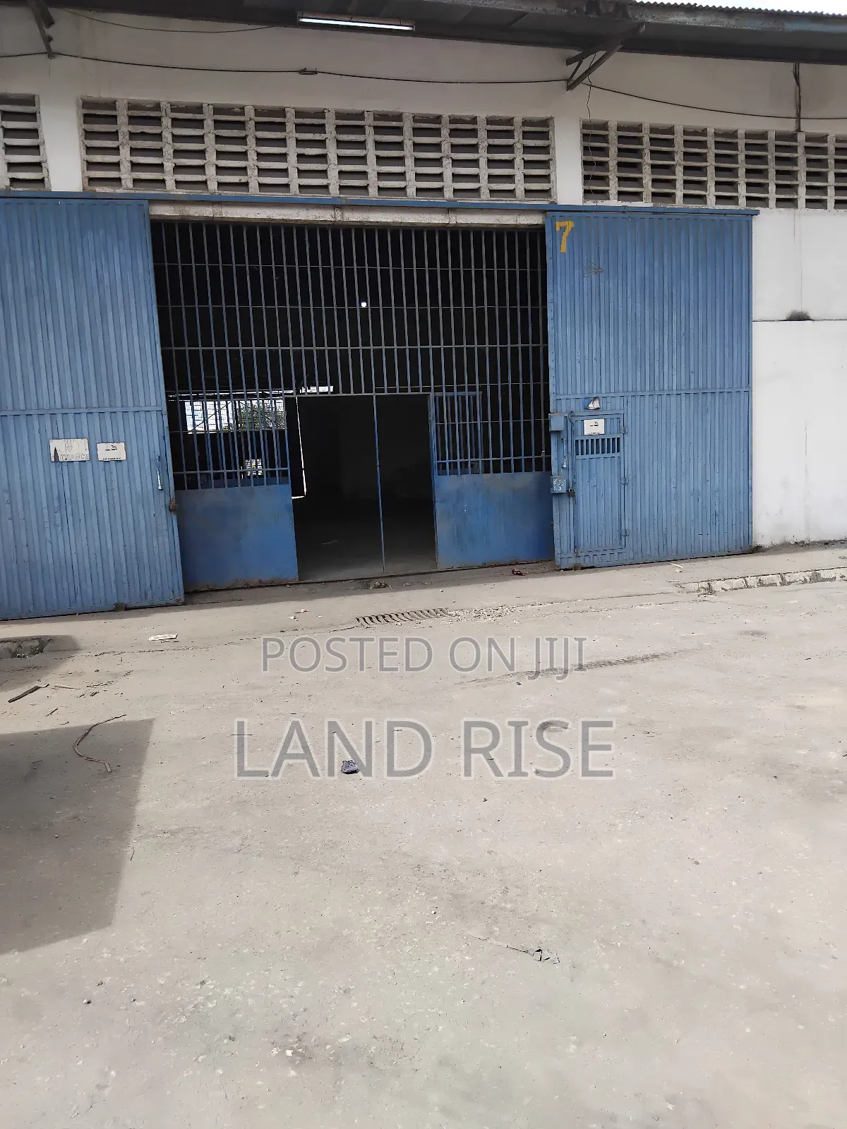Warehouse in Chang'ombe in Chang'ombe