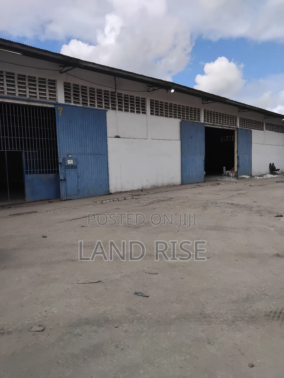 Warehouse in Chang'ombe in Chang'ombe