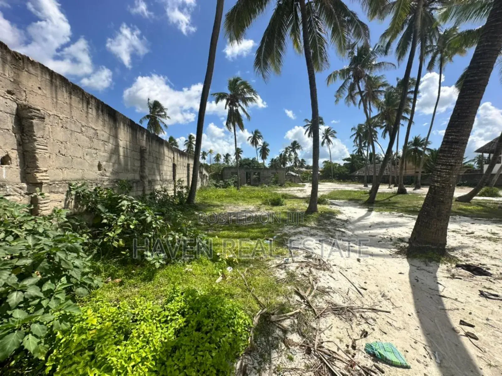 Beach Plot for Sale at Zanzibar in Unguja North