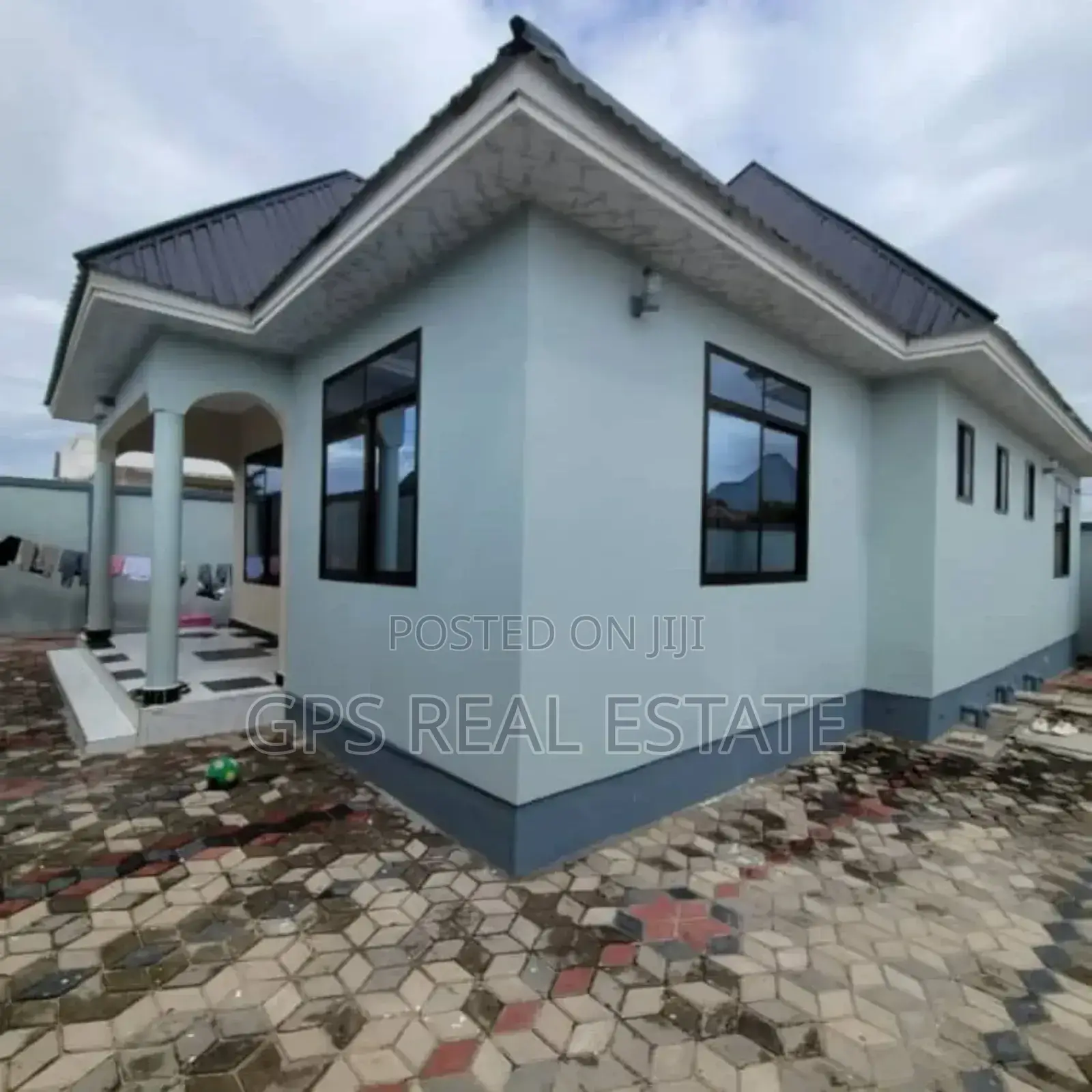 4bdrm House in Mbagala Maji Matitu, Kinondoni for sale in Kinondoni