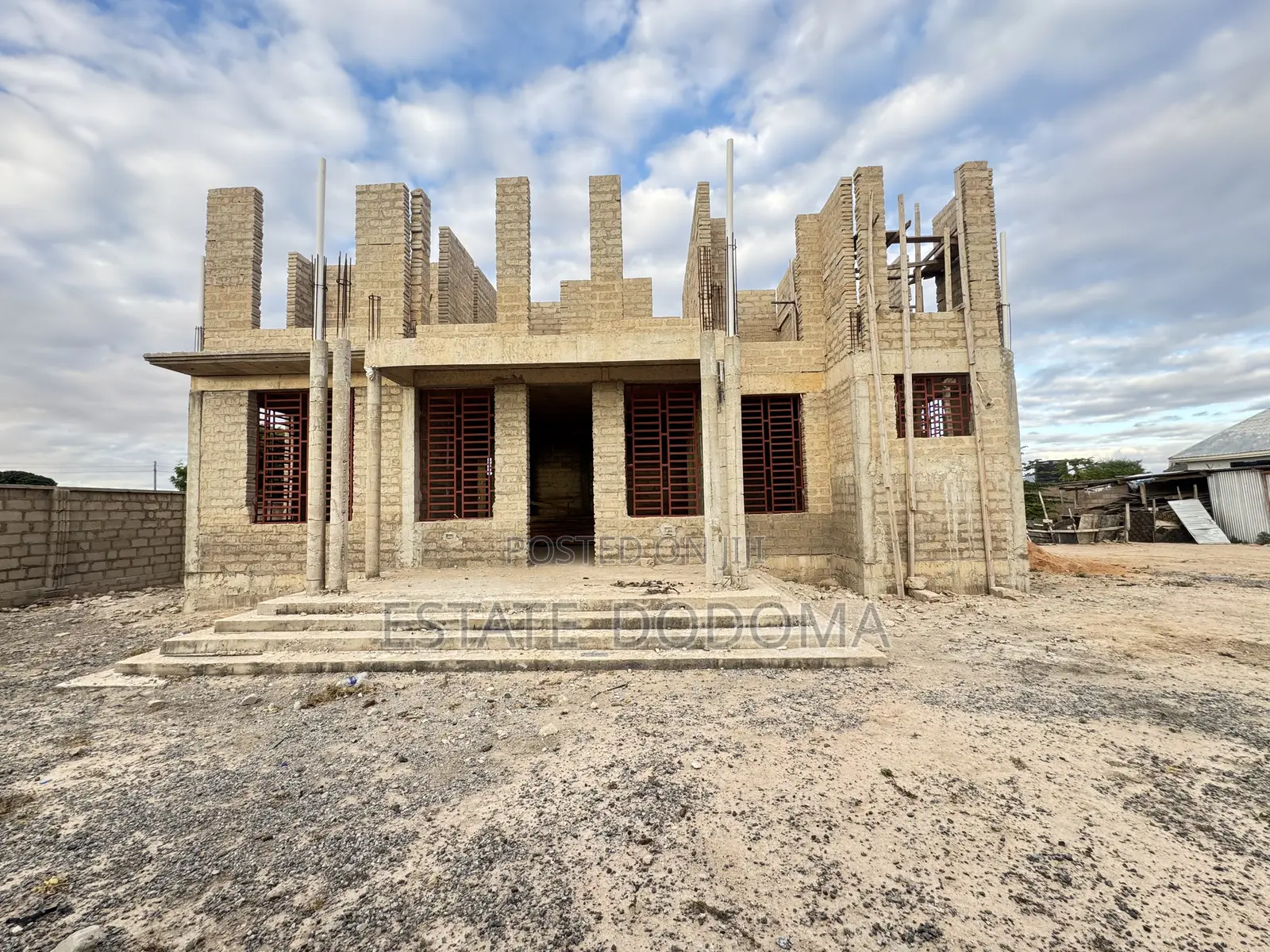 6bdrm Block of Flats in Itega Dodoma for sale in Dodoma Rural