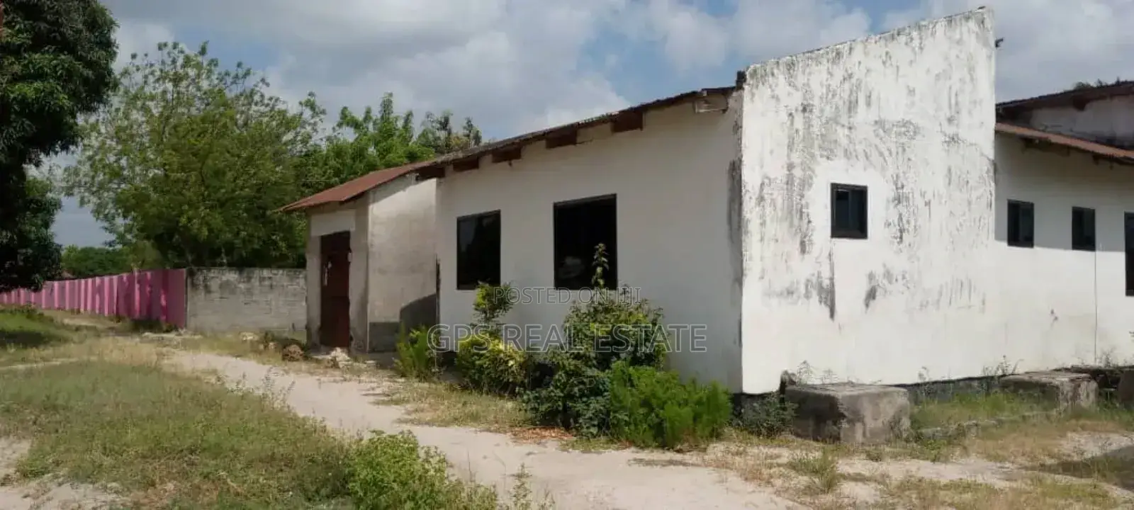 3bdrm House in Majohe Kwa Warioba, Ilala for sale in Ilala