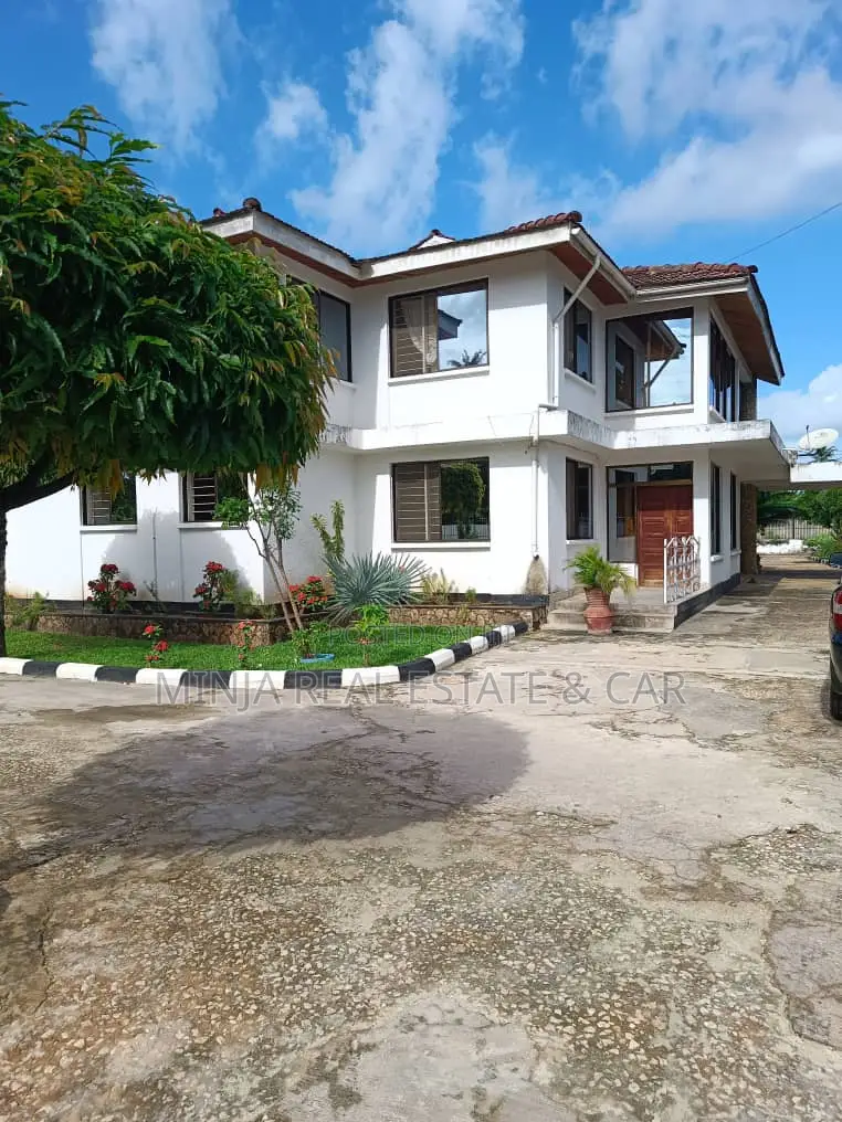 5bdrm House in Mikocheni for sale in Mikocheni