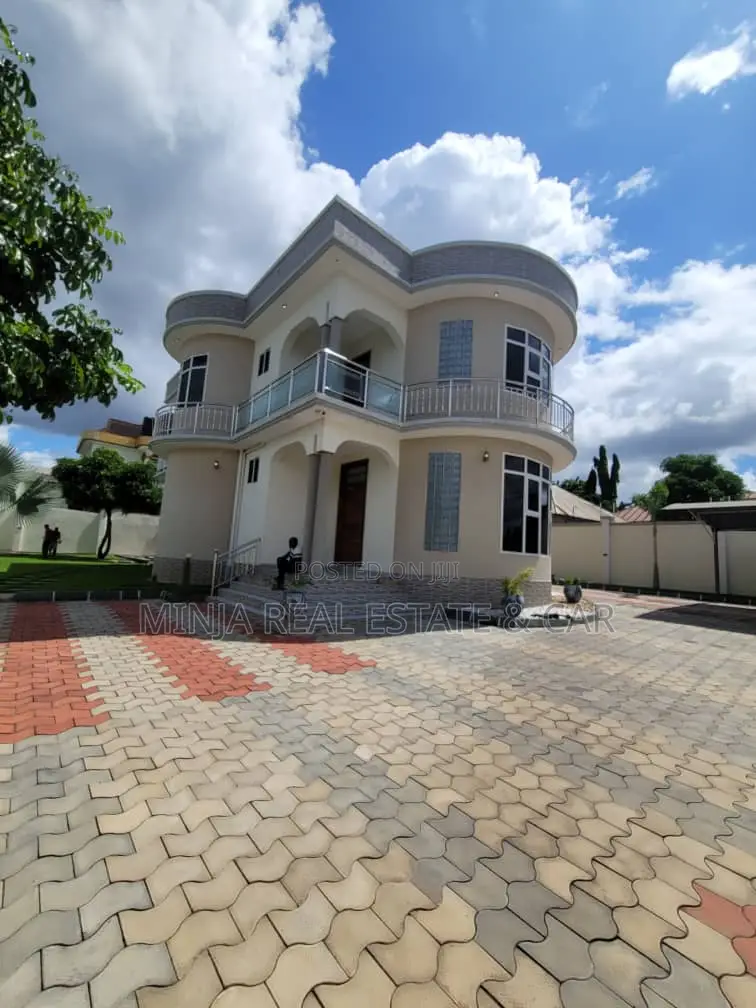 4bdrm House in Kitunda for sale in Kitunda