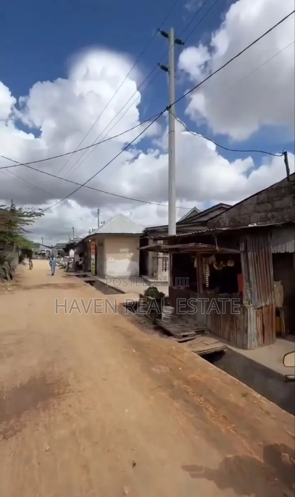 Kiwanja Kinauzwa Kinondoni in Kinondoni