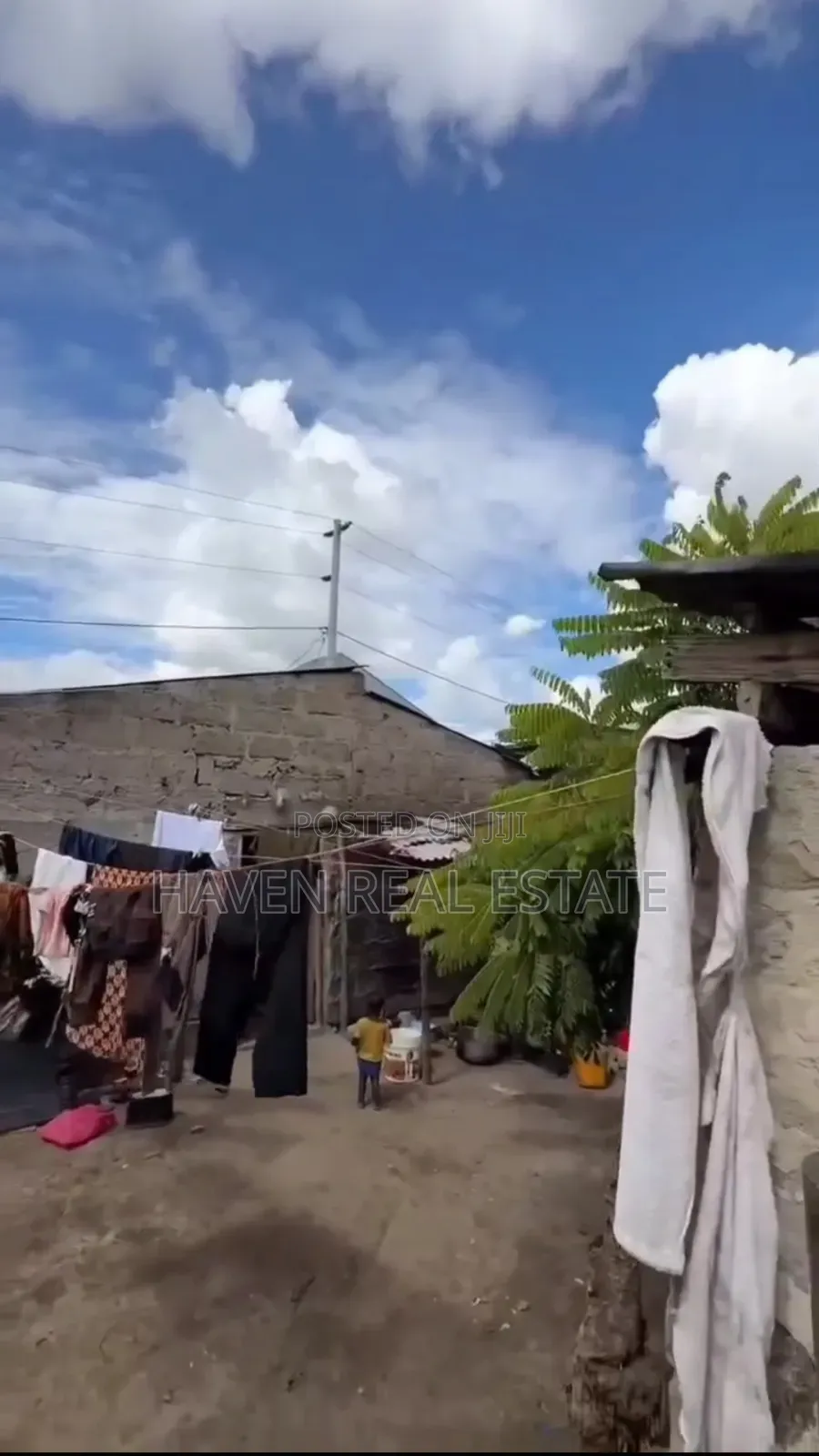 Kiwanja Kinauzwa Kinondoni in Kinondoni