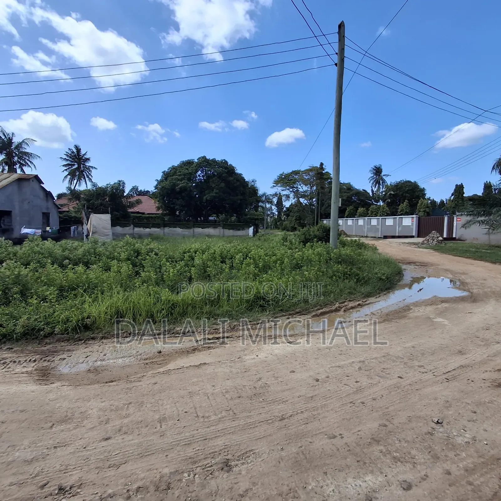 Kiwanja Kinauzwa Mbezibeach in Mbezi Beach