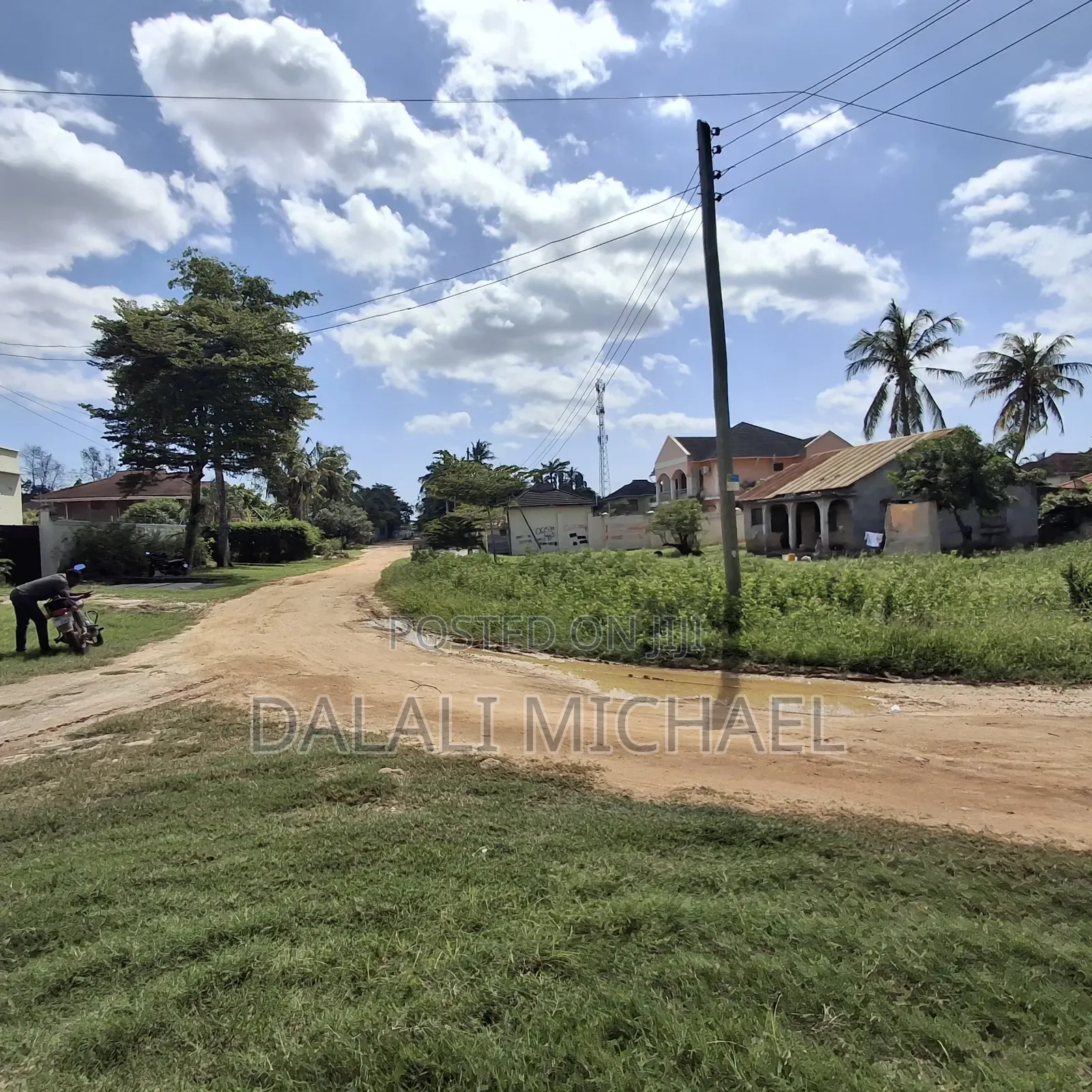 Kiwanja Kinauzwa Mbezibeach in Mbezi Beach