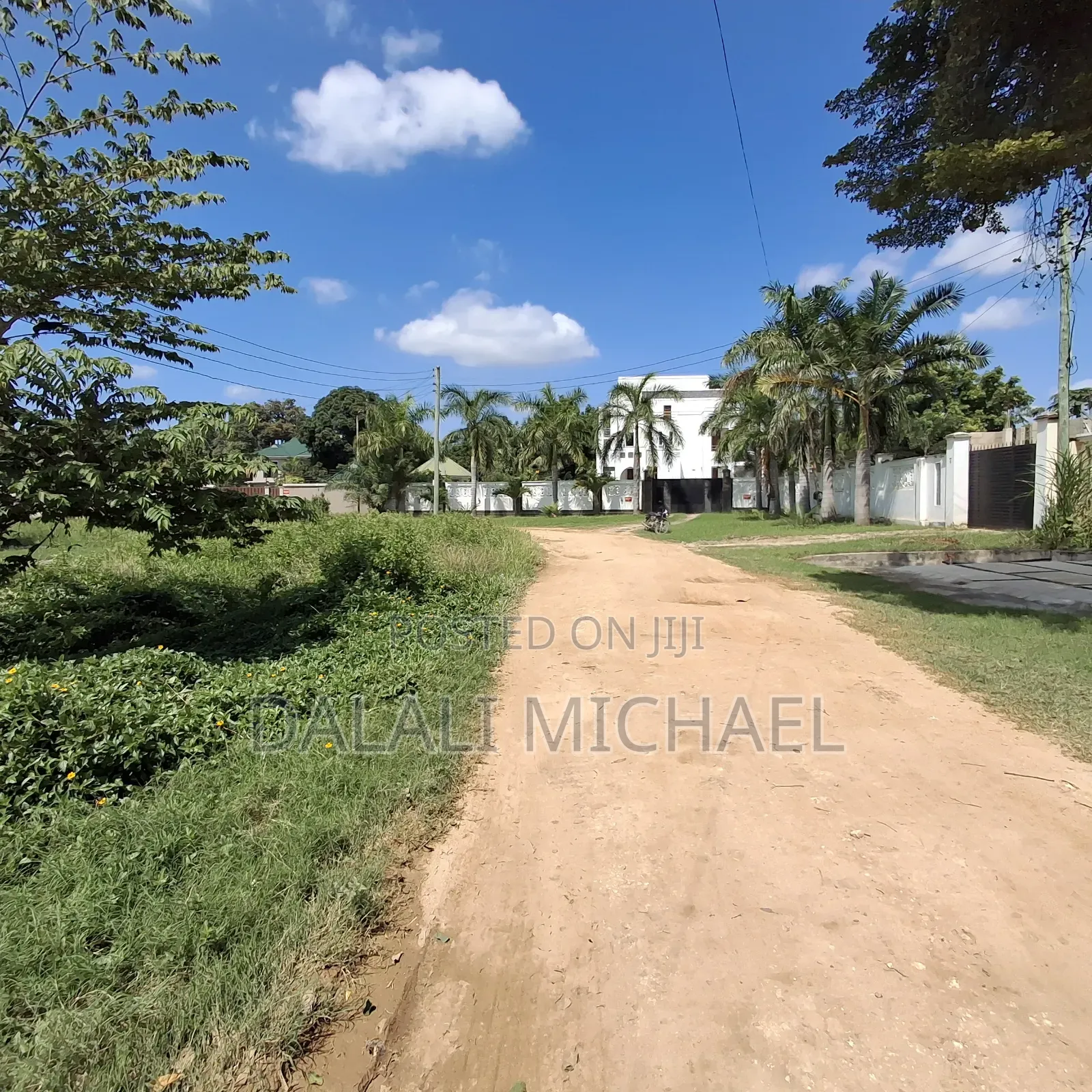 Kiwanja Kinauzwa Mbezibeach in Mbezi Beach