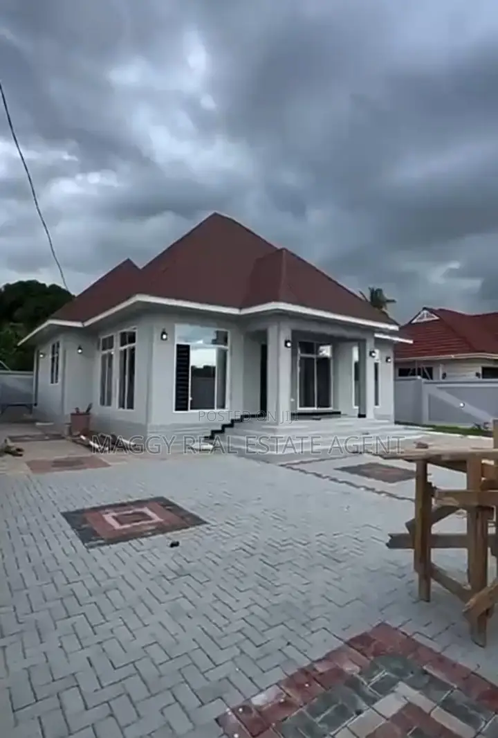 3bdrm House in Bunju Beach for sale in Bunju