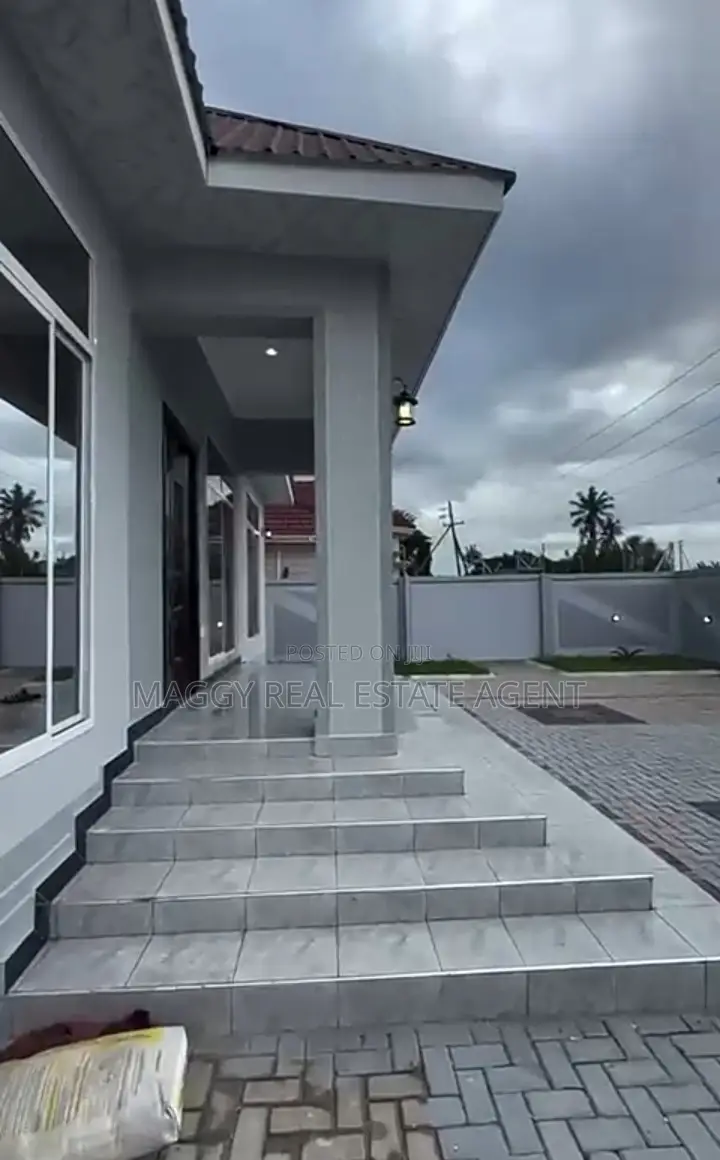 3bdrm House in Bunju Beach for sale in Bunju