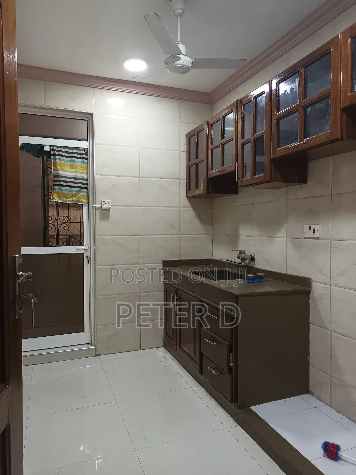3bdrm Apartment in Kariakoo for rent in Kariakoo