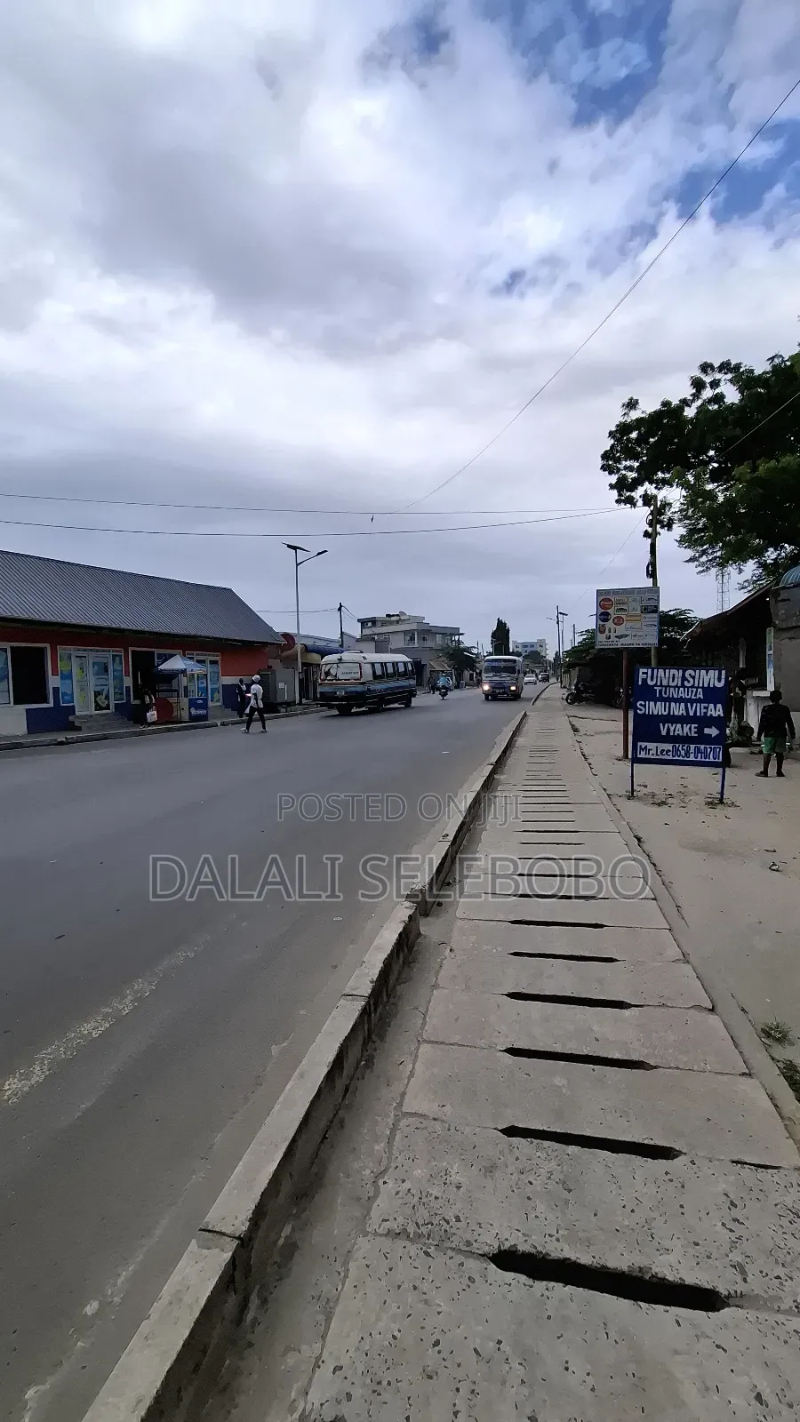 Double Plot Sale at Makumbusho It Look at Tarmac in Kinondoni